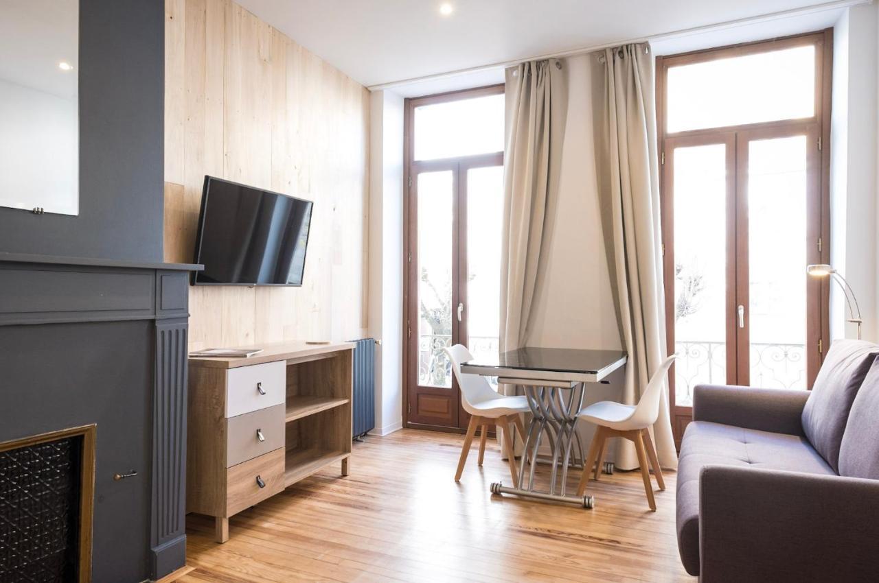 Studio Neuf, Charme De L'Ancien, Avec Balcon - 3 Etoiles, 4 Diamants Apartment Bagneres-de-Bigorre Exterior photo